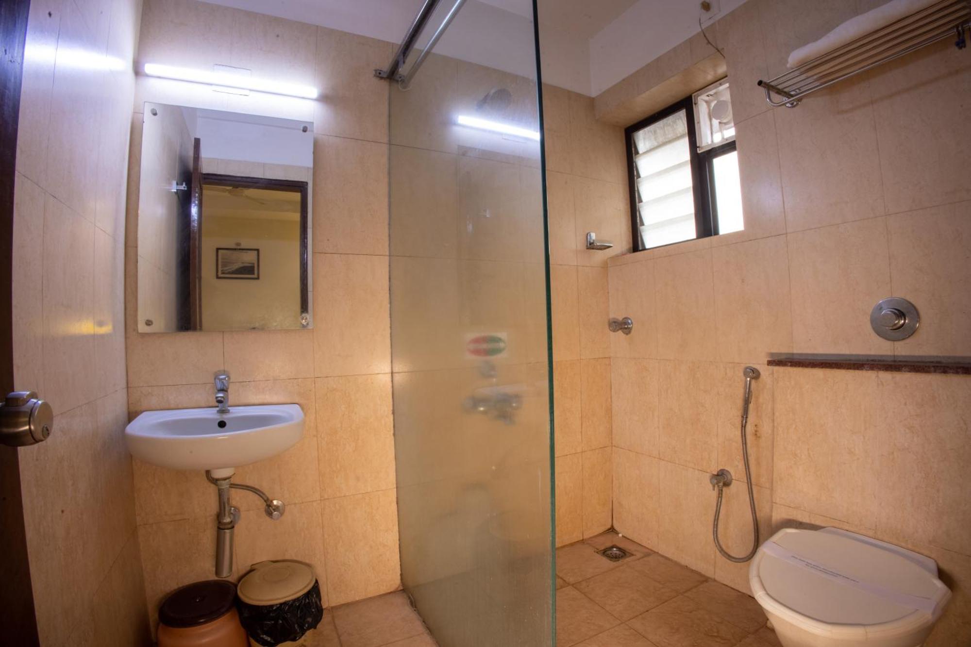 Metro Plaza Hotel By Rak Rooms, Mangaluru Ngoại thất bức ảnh