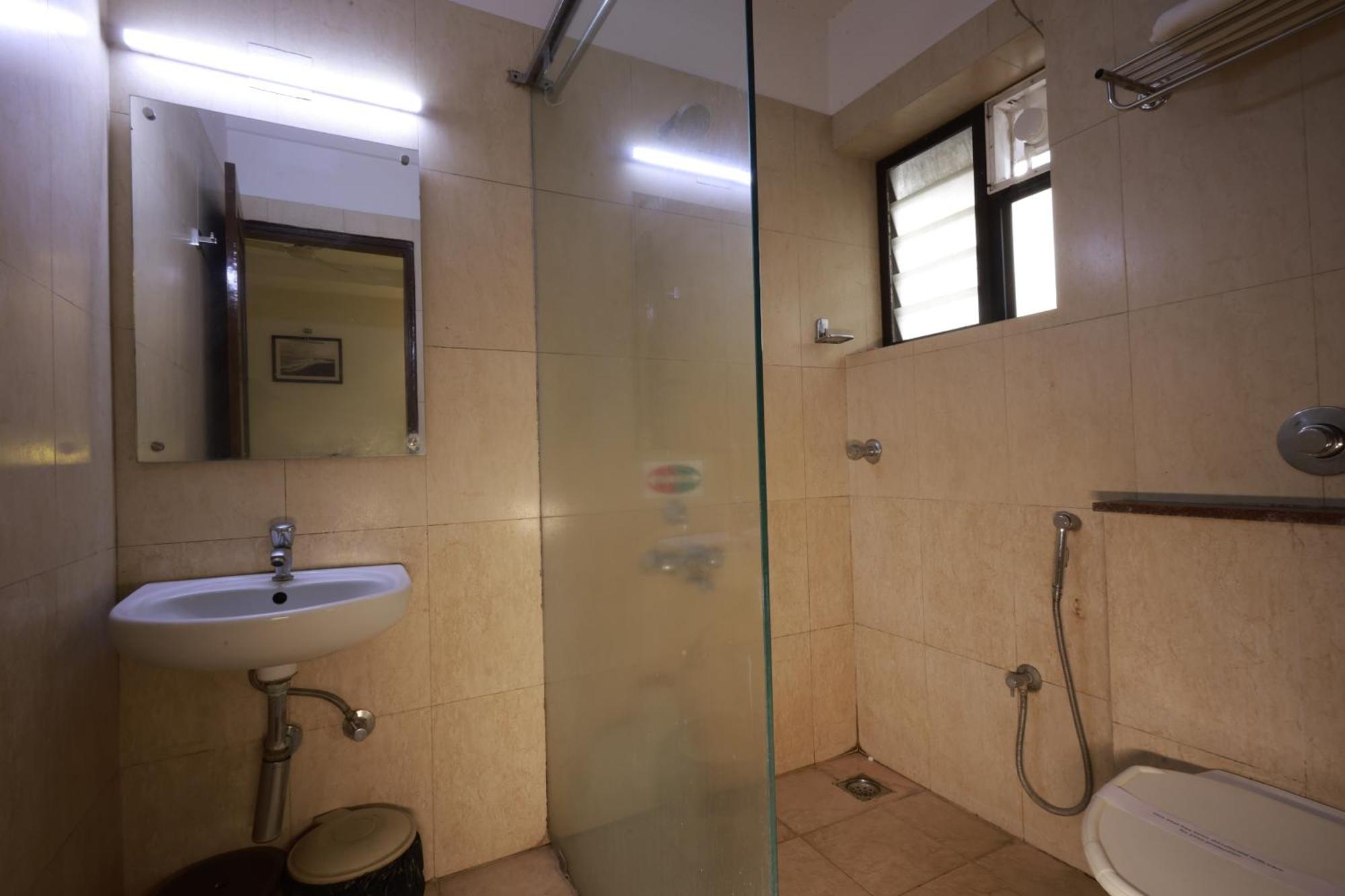 Metro Plaza Hotel By Rak Rooms, Mangaluru Ngoại thất bức ảnh
